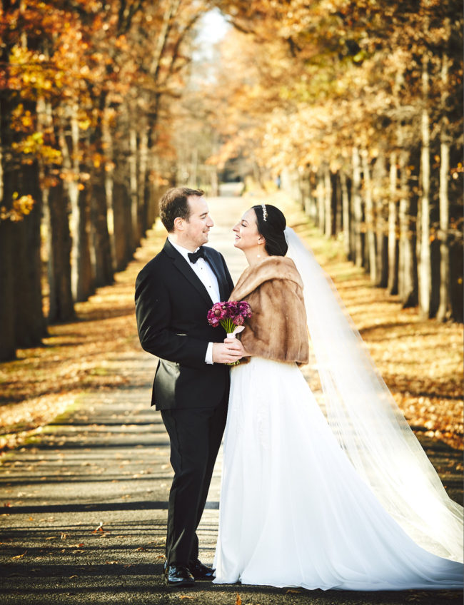 fall woodsy wedding