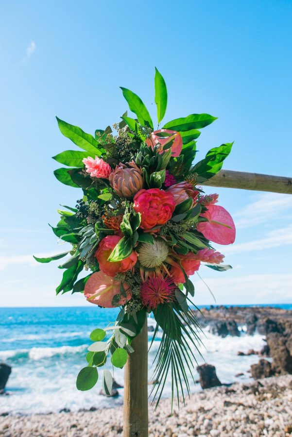 colorful Hawaii wedding